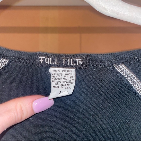 Black Tee with 3 White Stars - Picture 4 of 4